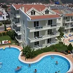 Ξενοδοχείο με διαμερίσματα Verona Μαρμαρίς