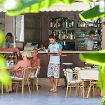 Ξενοδοχείο με διαμερίσματα Verona Μαρμαρίς