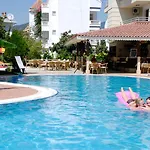Verona Ξενοδοχείο με διαμερίσματα