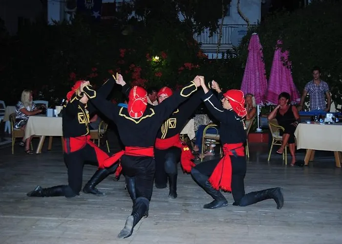 Verona شقة فندقية 3*