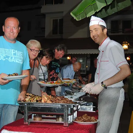 아파트호텔 Verona 말마리스