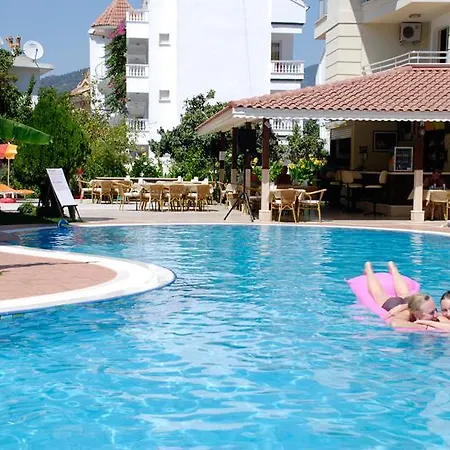 Verona 아파트호텔